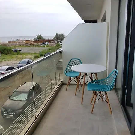 Eva Sea View Tomis Apartmán *